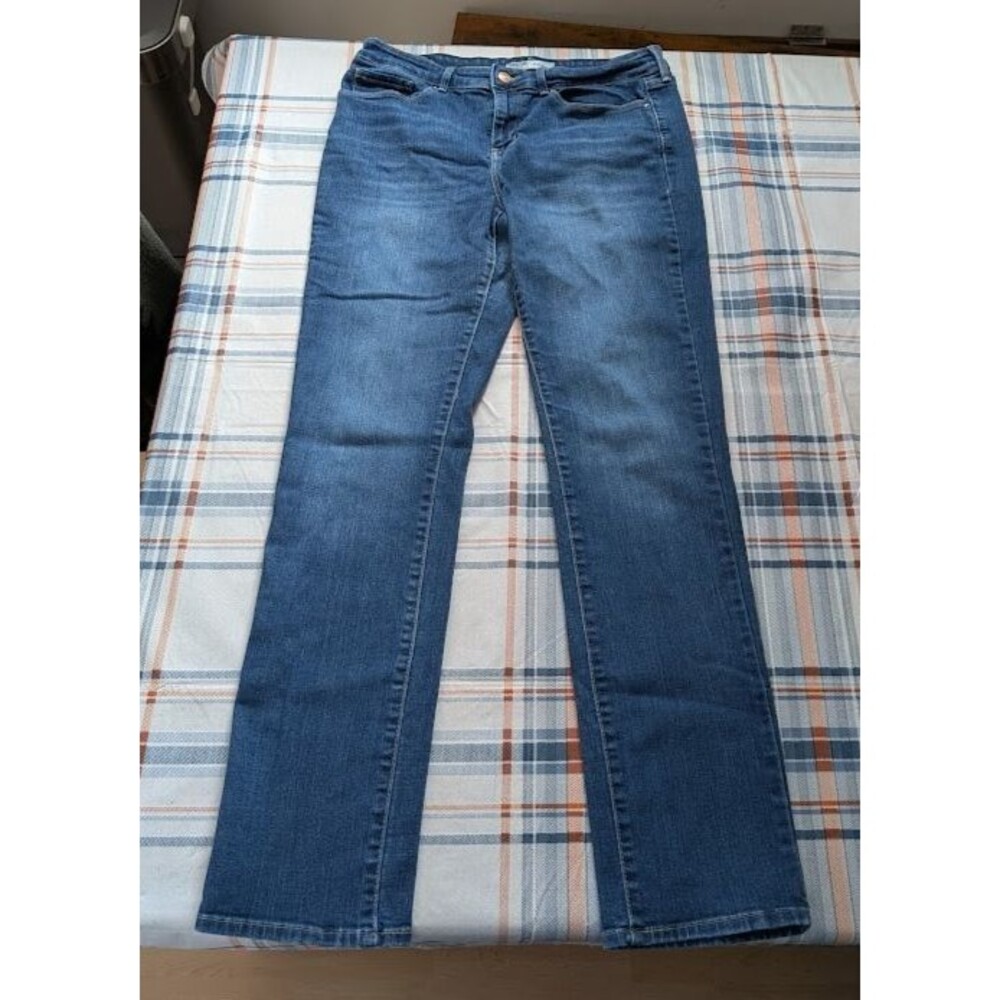 Women's Levi's Jeans Size 10 Long | Straight Leg, Mid Rise, Signature Gold label - Picture 8 of 10